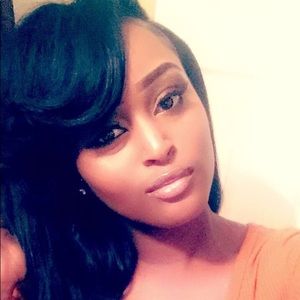 Meet your Posher, Takema